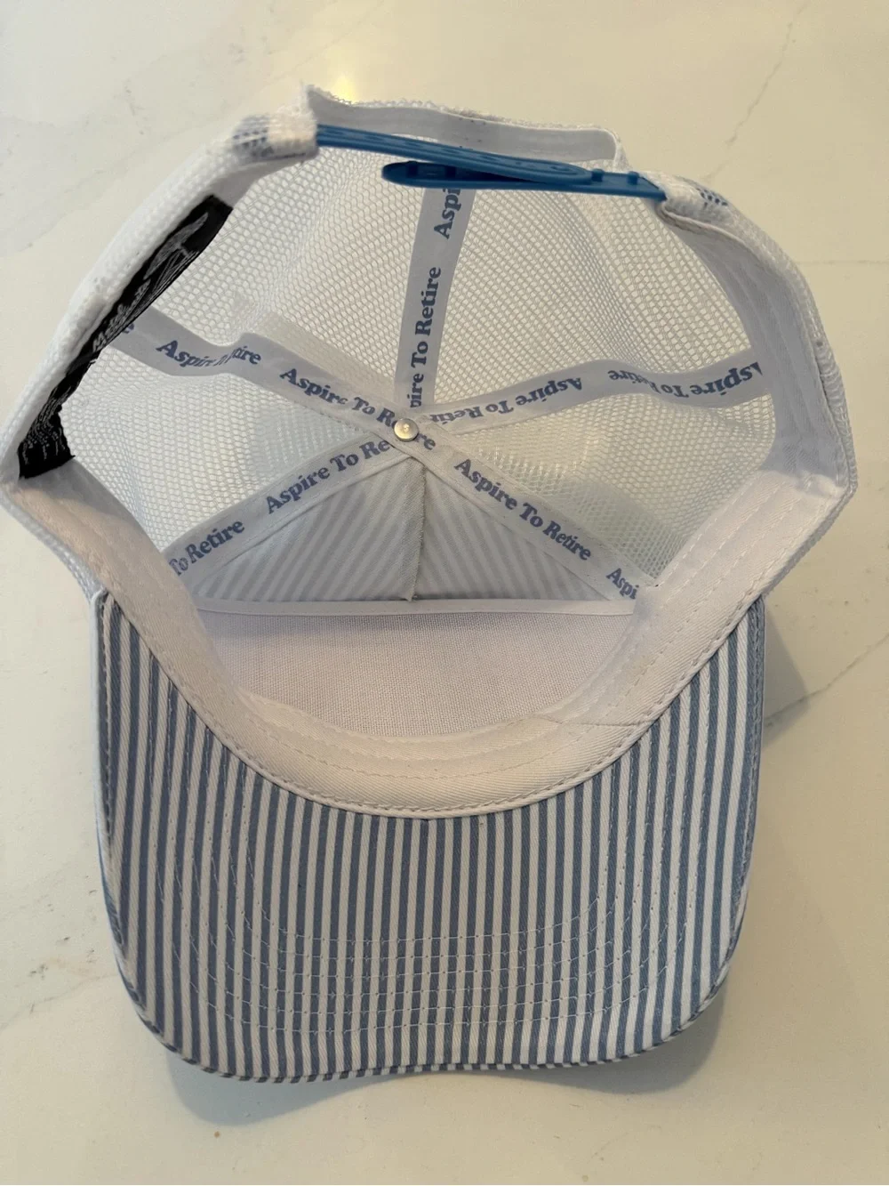 N/A blue white